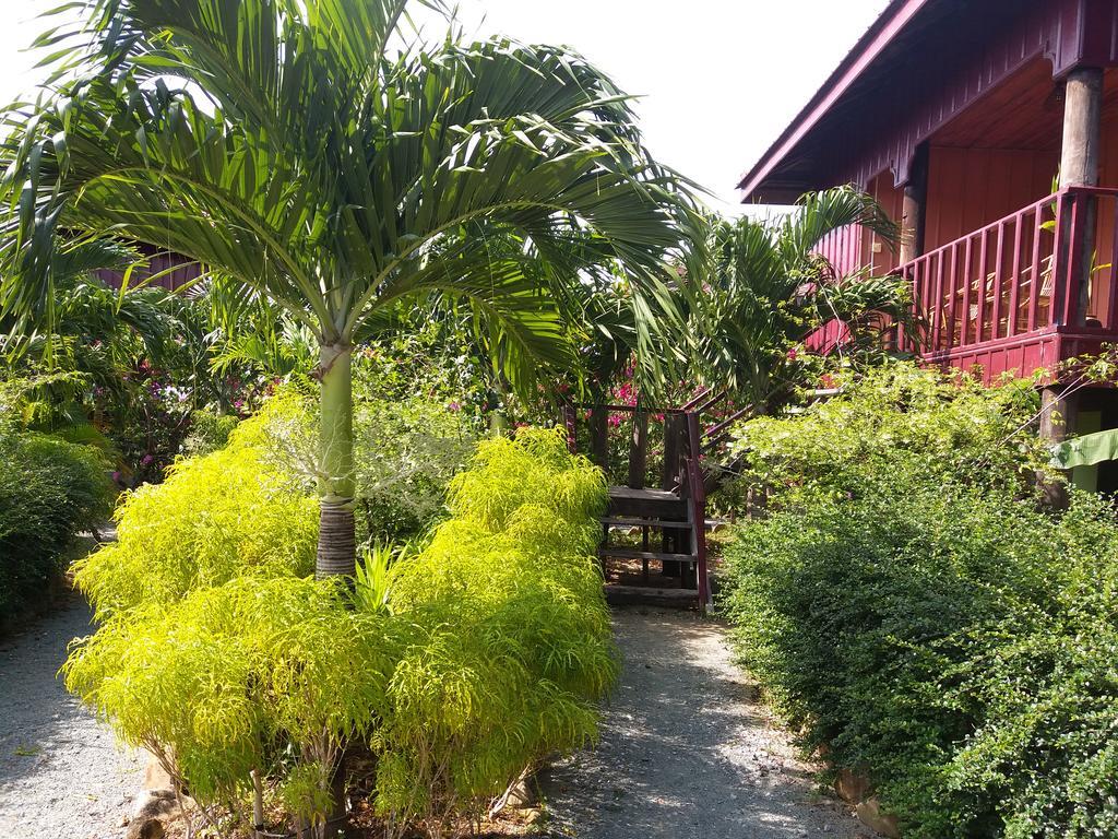 Khmer House Bungalow Hotel Kep Exterior foto